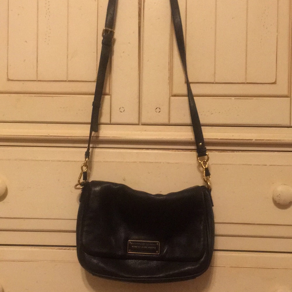 FINAL SALE  Marc Jacobs Crossbody/ Shoulder bag